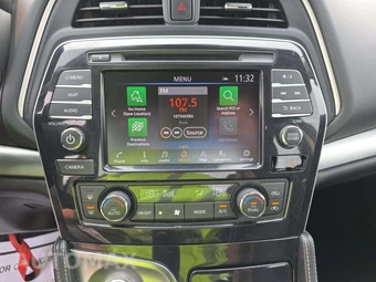 2023 Nissan Maxima SL – miniatura 7
