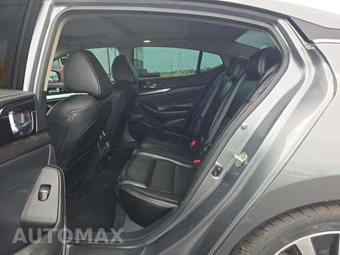 2023 Nissan Maxima SL – miniatura 10