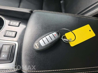 2023 Nissan Maxima SL – miniatura 5