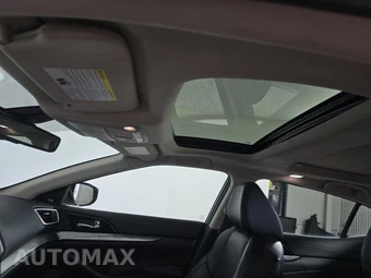 2023 Nissan Maxima SL – miniatura 17