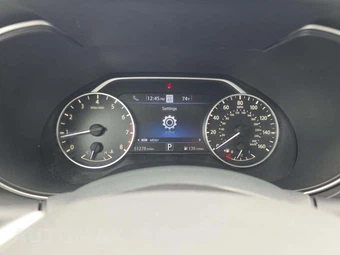 2023 Nissan Maxima SL – miniatura 6