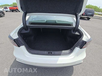 2023 Nissan Maxima SL - miniatura 14