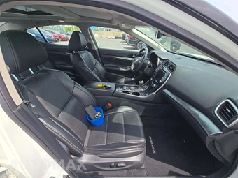 2023 Nissan Maxima SL - miniatura 17