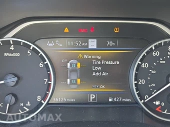 2023 Nissan Maxima SV - miniatura 23