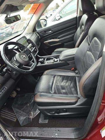 2023 Nissan Pathfinder Platinum – miniatura 6