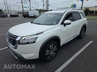 2023 Nissan Pathfinder Platinum