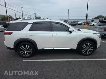2023 Nissan Pathfinder Platinum – miniatura 4