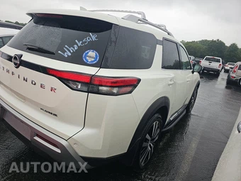 2023 Nissan Pathfinder Platinum – miniatura 4
