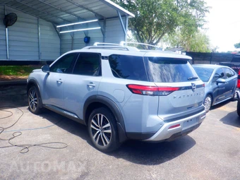 2023 Nissan Pathfinder Platinum – miniatura 17