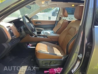 2023 Nissan Pathfinder Platinum - miniatura 11
