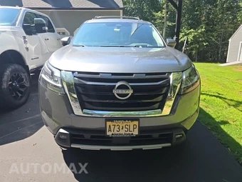 2023 Nissan Pathfinder Platinum - miniatura 2