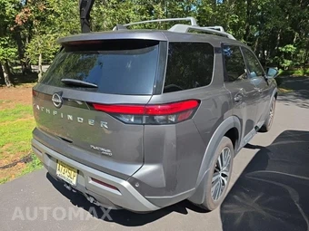 2023 Nissan Pathfinder Platinum - miniatura 5
