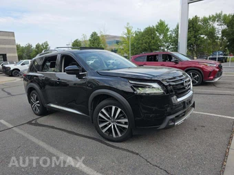 2023 Nissan Pathfinder Platinum - miniatura 4