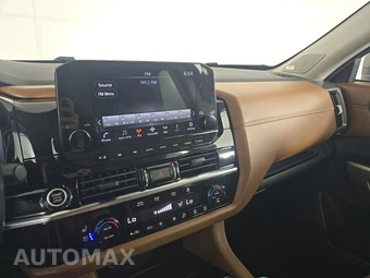 2023 Nissan Pathfinder Platinum - miniatura 11