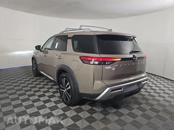 2023 Nissan Pathfinder Platinum - miniatura 6