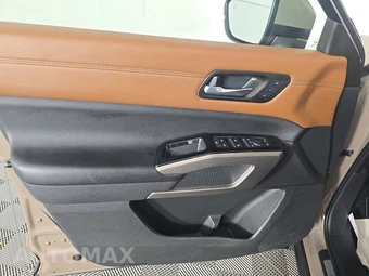 2023 Nissan Pathfinder Platinum - miniatura 9