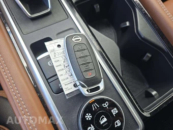 2023 Nissan Pathfinder Platinum – miniatura 8