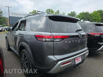 2023 Nissan Pathfinder Platinum - miniatura 2