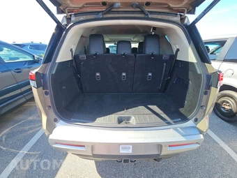 2023 Nissan Pathfinder Platinum - miniatura 17