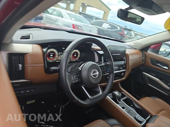 2023 Nissan Pathfinder Platinum – miniatura 10