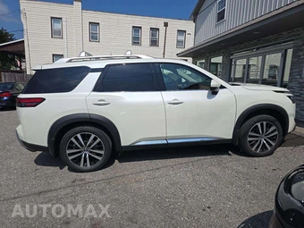 2023 Nissan Pathfinder Platinum – miniatura 4