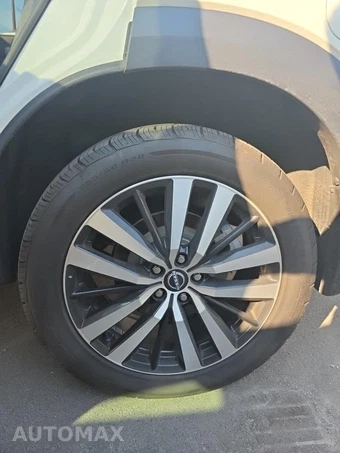 2023 Nissan Pathfinder Platinum – miniatura 11