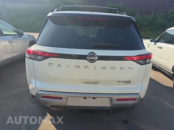 2023 Nissan Pathfinder Platinum – miniatura 5