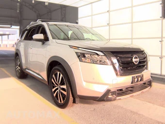 2023 Nissan Pathfinder Platinum – miniatura 3