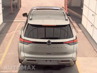 2023 Nissan Pathfinder Platinum – miniatura 5