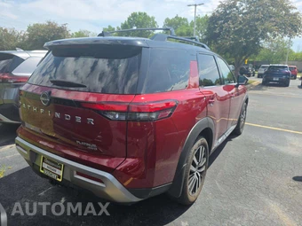 2023 Nissan Pathfinder Platinum – miniatura 3