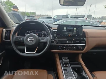 2023 Nissan Pathfinder Platinum - miniatura 12