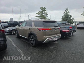 2023 Nissan Pathfinder Platinum - miniatura 7