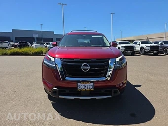 2023 Nissan Pathfinder Platinum – miniatura 2
