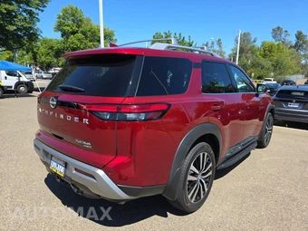 2023 Nissan Pathfinder Platinum – miniatura 5