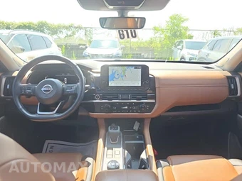 2023 Nissan Pathfinder Platinum – miniatura 12