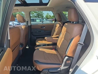 2023 Nissan Pathfinder Platinum – miniatura 14