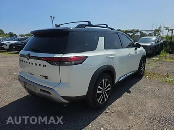 2023 Nissan Pathfinder Platinum – miniatura 5