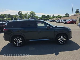 2023 Nissan Pathfinder Platinum – miniatura 4