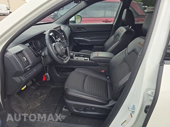 2023 Nissan Pathfinder Rock Creek - miniatura 7