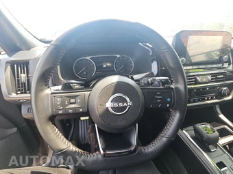 2023 Nissan Pathfinder Rock Creek – miniatura 10