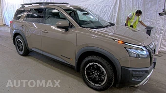 2023 Nissan Pathfinder Rock Creek – miniatura 3