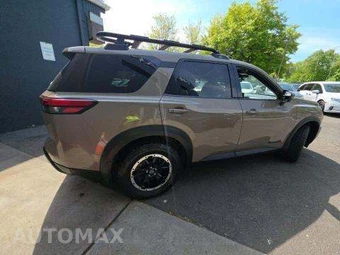 2023 Nissan Pathfinder Rock Creek – miniatura 3