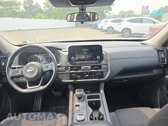 2023 Nissan Pathfinder S – miniatura 12
