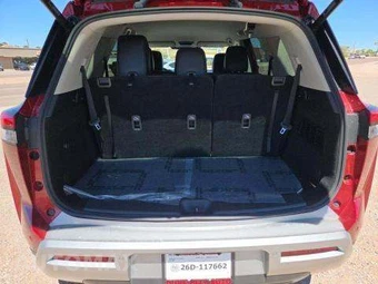 2023 Nissan Pathfinder SL – miniatura 15