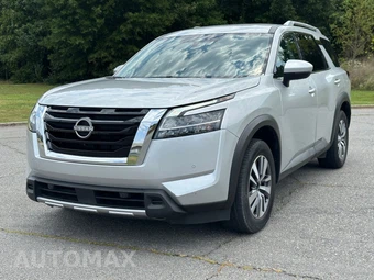 2023 Nissan Pathfinder SL - car from the USA, Manheim Buy-Now listing at AUTOMAX