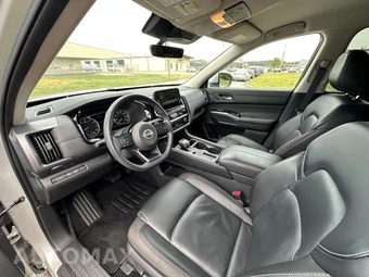 2023 Nissan Pathfinder SL - miniatura 10