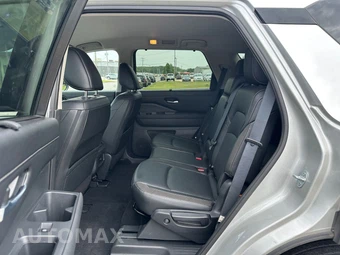 2023 Nissan Pathfinder SL - miniatura 13