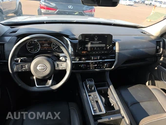 2023 Nissan Pathfinder SL – miniatura 11
