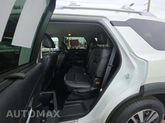 2023 Nissan Pathfinder SL – miniatura 13
