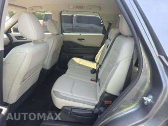 2023 Nissan Pathfinder SL – miniatura 14